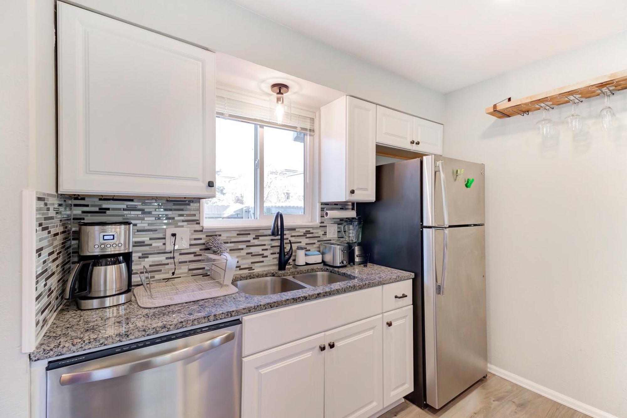 Comfy Family-Size Townhome 2Br-5 People Near Old Town Arvada-10Min Walk المظهر الخارجي الصورة