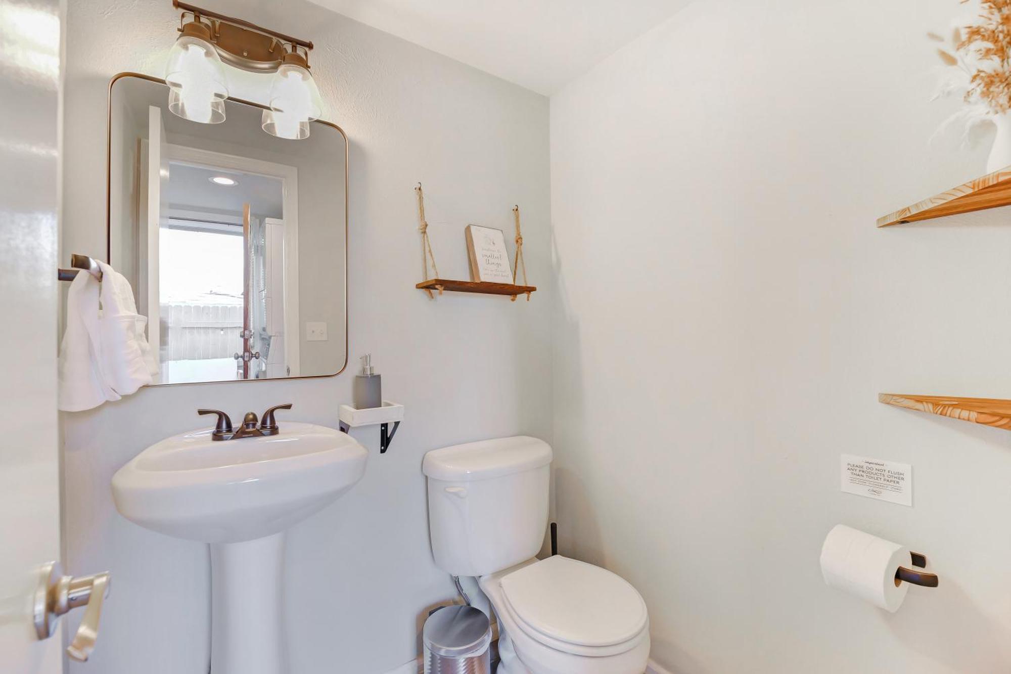 Comfy Family-Size Townhome 2Br-5 People Near Old Town Arvada-10Min Walk المظهر الخارجي الصورة