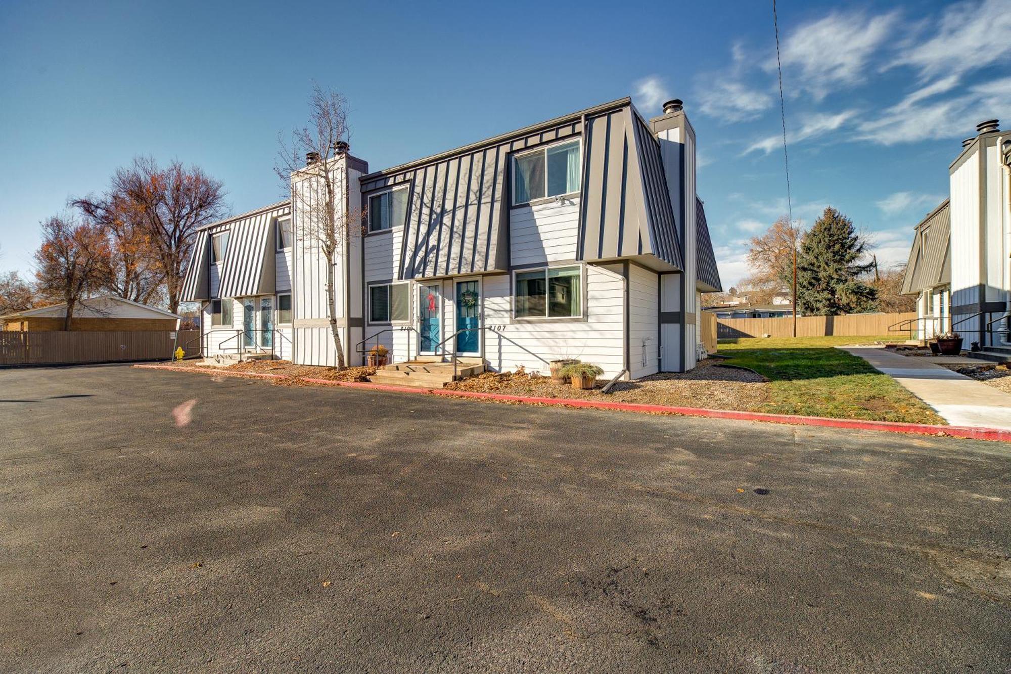 Comfy Family-Size Townhome 2Br-5 People Near Old Town Arvada-10Min Walk المظهر الخارجي الصورة